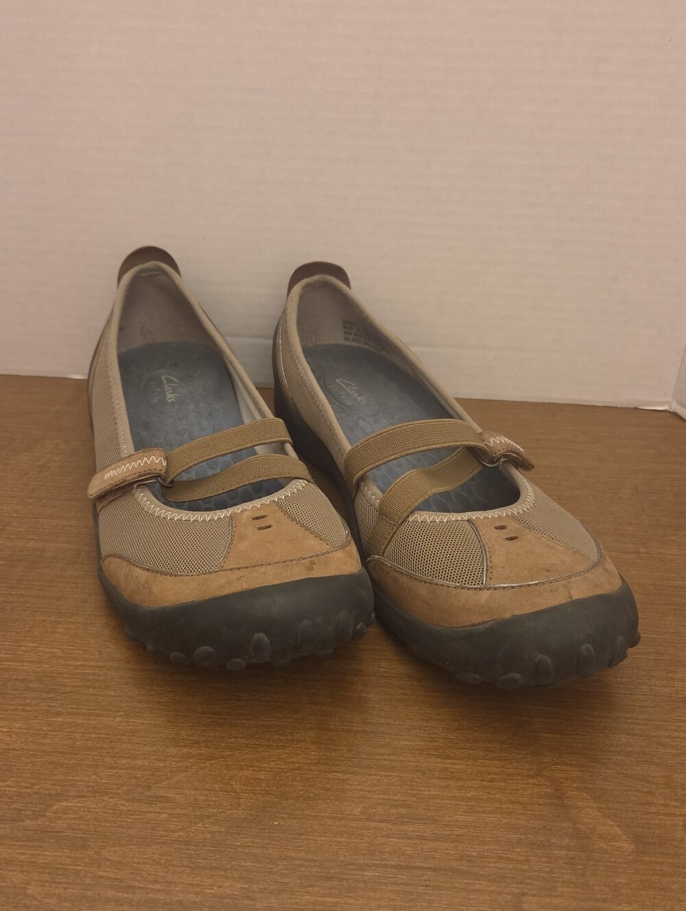 Clarks Privo Tan & Brown Leather Mary Jane Flats, Size 10M